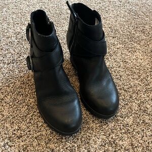 Women’s SOREL wedges!